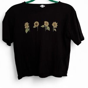Garage black short sleeve t-shirt with sunflowers.  Size XS